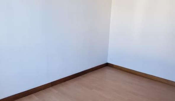 Logement tudiant T2 à Alluyes (28800)