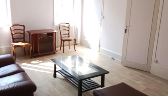 Logement tudiant Location T2 Vide Arnay sous Vitteaux (21350)