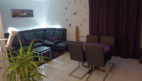 Logement tudiant Location T2 Vide Bazoches sur Guyonne (78490)