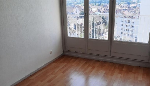 Logement tudiant Location T2 Vide Bethoncourt (25200)