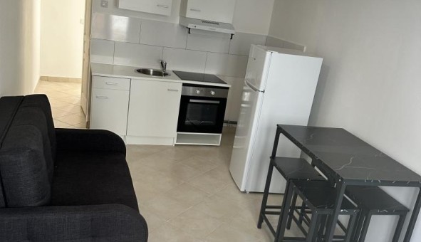 Logement tudiant Location T2 Vide Beton Bazoches (77320)