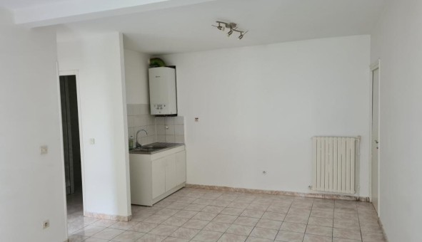 Logement tudiant Location T2 Vide Bondy (93140)