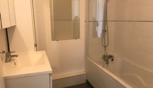 Logement tudiant T2 à Bordeaux (33300)