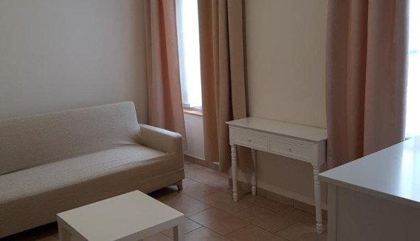 Logement tudiant Location T2 Vide Collemiers (89100)