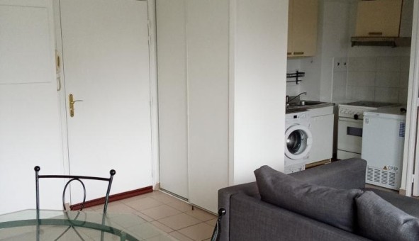 Logement tudiant Location T2 Vide Corbeil Essonnes (91100)