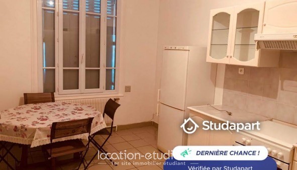 Logement tudiant T2 à Courbevoie (92400)