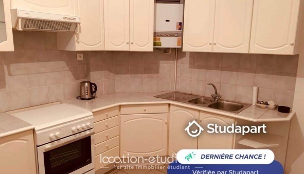 Logement tudiant T2 à Courbevoie (92400)