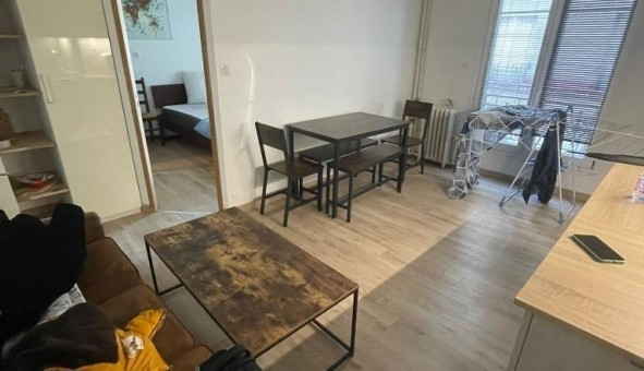 Logement tudiant T2 à Courbevoie (92400)