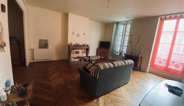 Logement tudiant Location T2 Vide Darvault (77140)