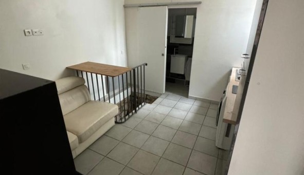 Logement tudiant Location T2 Vide L'Ha les Roses (94240)