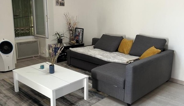 Logement tudiant Location T2 Vide La Barben (13330)