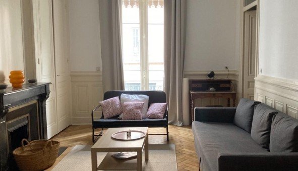 Logement tudiant Location T2 Vide Lyon 7me arrondissement (69007)