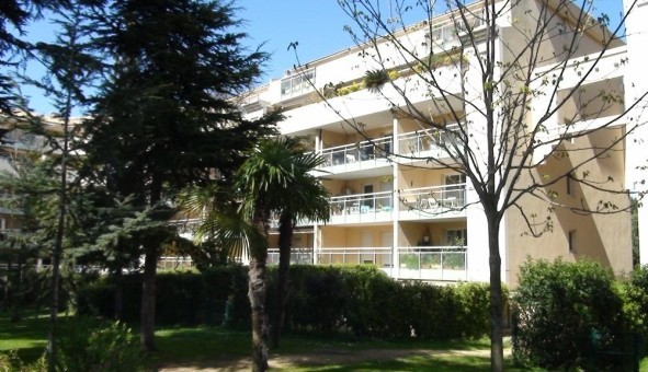 Logement tudiant Location T2 Vide Marseille 09me arrondissement (13009)