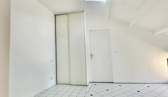 Logement tudiant T2 à Montfaucon (30150)