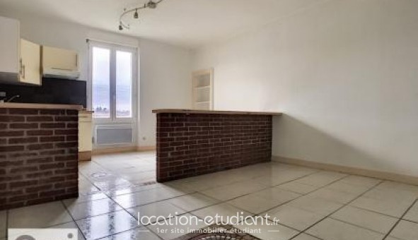 Logement tudiant T2 à Montluon (03100)