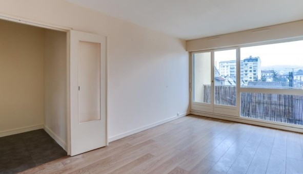 Logement tudiant T2 à Nanterre (92000)