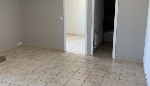 Logement tudiant T2 à Nmes (30000)