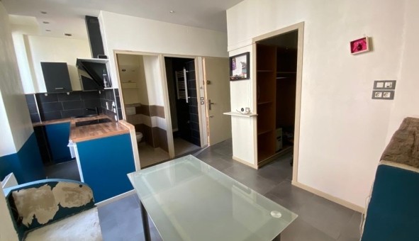 Logement tudiant T2 à Orange (84100)