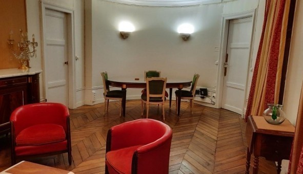 Logement tudiant T2 à Paris 07me arrondissement (75007)