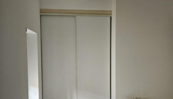 Logement tudiant Location T2 Vide Piolenc (84420)