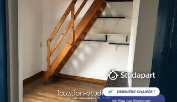 Logement tudiant Location T2 Vide Versailles (78000)