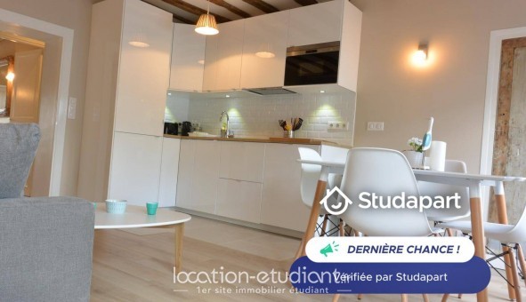 Logement tudiant Location T2 Meublé Versailles (78000)