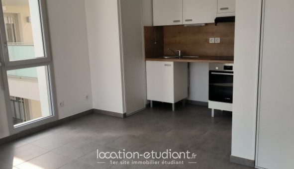 Logement tudiant T2 à Villefranche sur Sane (69400)