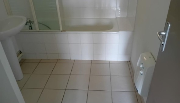 Logement tudiant T3 à Alairac (11290)