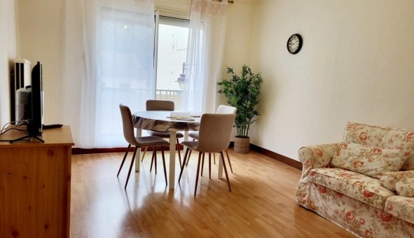 Logement tudiant Location T3 Vide Amlie les Bains Palalda (66110)