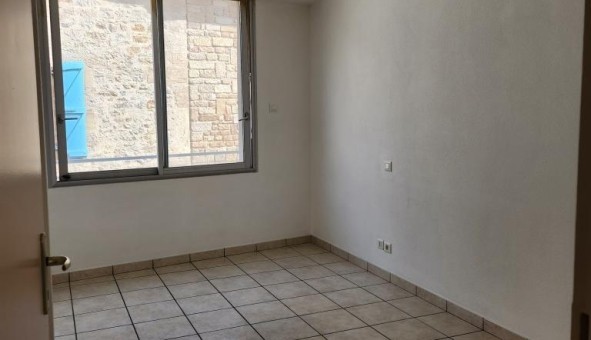 Logement tudiant T3 à Anglars (46120)