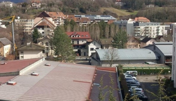 Logement tudiant T3 à Annecy (74000)