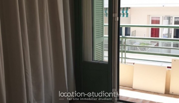 Logement tudiant T3 à Antibes (06160)