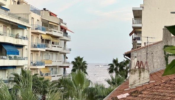 Logement tudiant T3 à Antibes (06160)