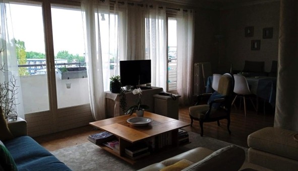 Logement tudiant Location T3 Vide Aurillac (15000)