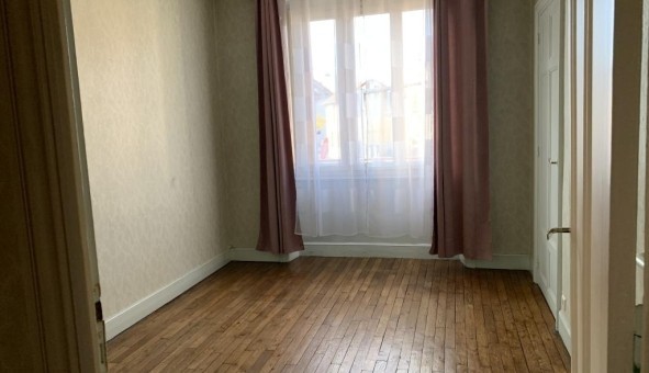 Logement tudiant T3 à Aurillac (15000)