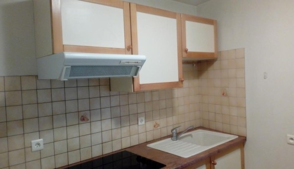 Logement tudiant T3 à Authezat (63730)