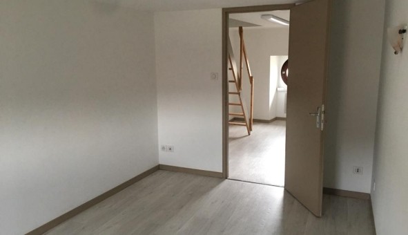 Logement tudiant T3 à Avelanges (21120)