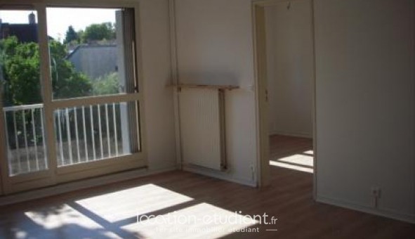 Logement tudiant T3 à Avon (77210)