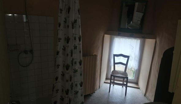 Logement tudiant T3 à Bais (53160)