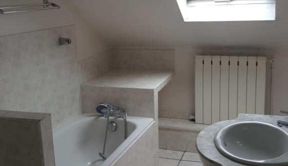 Logement tudiant T3 à Barbey (77130)