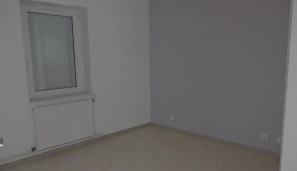 Logement tudiant T3 à Bard (42600)