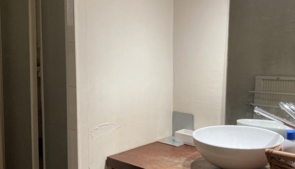 Logement tudiant T3 à Bordeaux (33300)