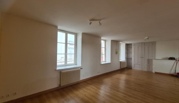 Logement tudiant T3 à Bourg de Thizy (69240)