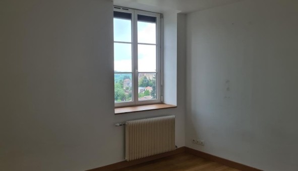 Logement tudiant T3 à Bourg de Thizy (69240)