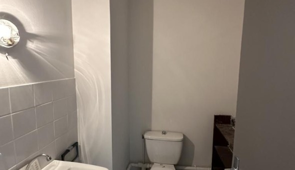 Logement tudiant T3 à Carpentras (84200)