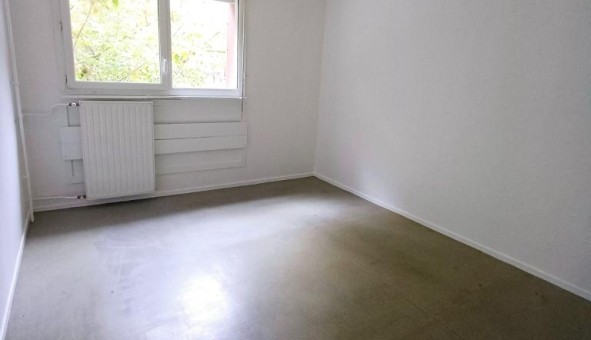 Logement tudiant T3 à Cenon (33150)