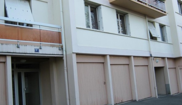 Logement tudiant T3 à Chamalires (63400)