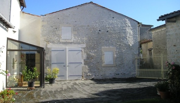 Logement tudiant T3 à Chaniers (17610)