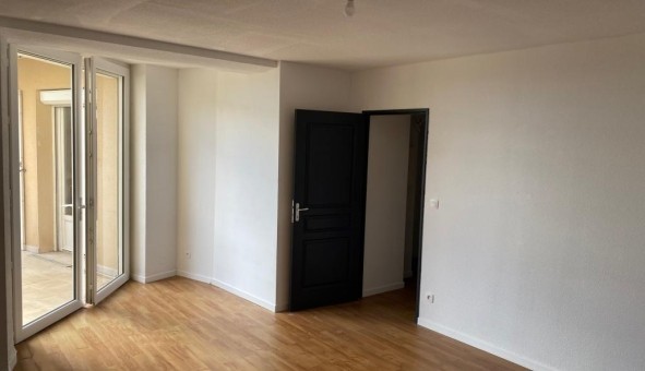 Logement tudiant T3 à Chteauneuf du Pape (84230)