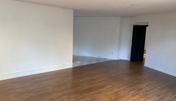 Logement tudiant T3 à Chteauneuf du Pape (84230)